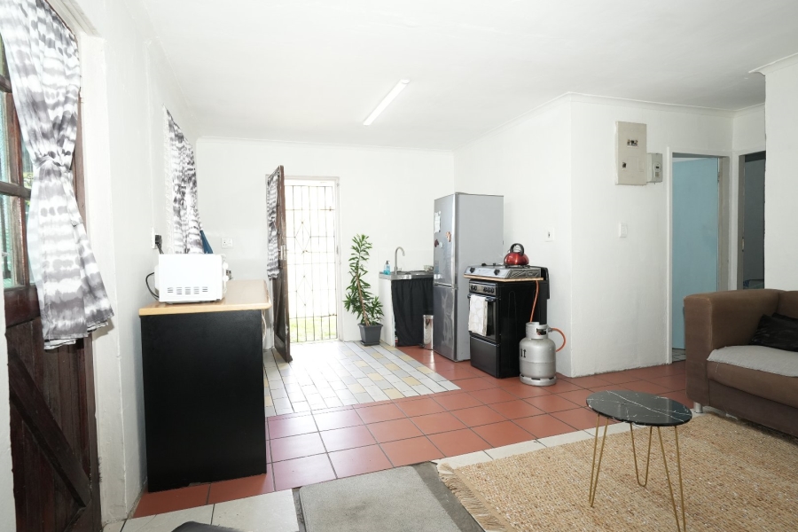 2 Bedroom Property for Sale in New Woodlands Western Cape